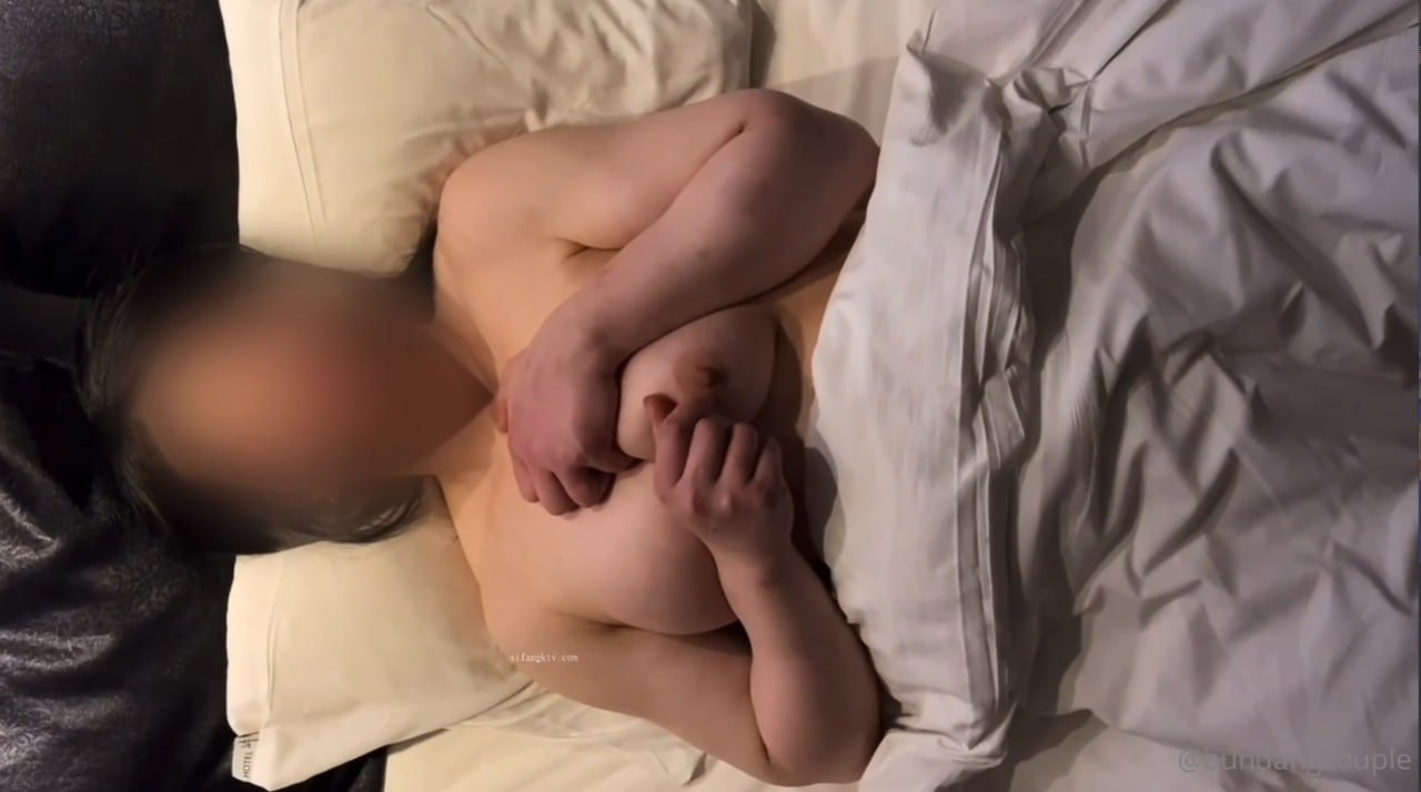 【2024-01-17】Filming videos for fan by masturbation
