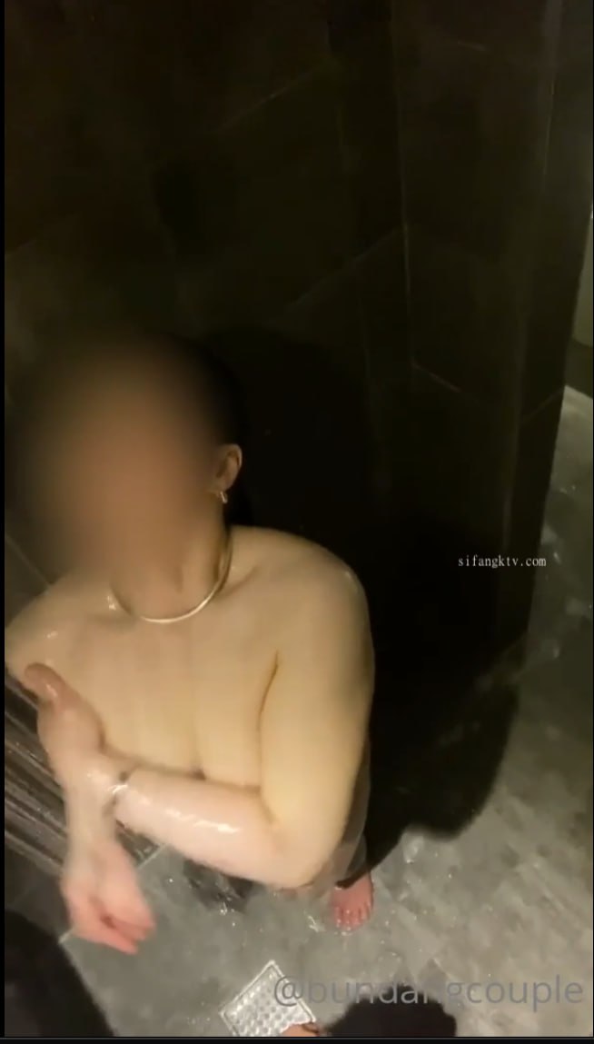 极品36E爆乳御姐【果味纯氧味】男友盘缠大战实录 漂亮豪乳后入乱颤 女上骑乘顶操内射骚到家了